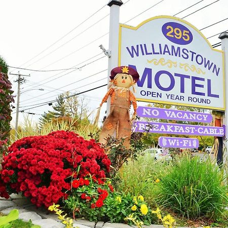 Williamstown Motel Dış mekan fotoğraf
